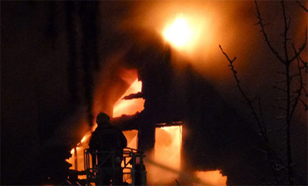 Aumenta a seis la cifra de muertos por el incendio en una mina de cobre en Sudáfrica